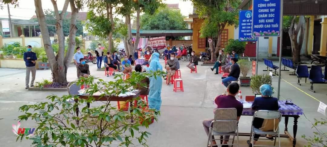 Tối 29/11, Nghệ An có 38 ca nhiễm mới, trong đó có 4 ca cộng đồng tại TP Vinh và Yên Thành