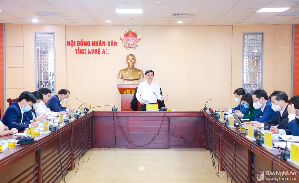 Thường trực HĐND tỉnh Nghệ An thẩm tra các báo cáo, dự thảo nghị quyết trình Kỳ họp thứ 4