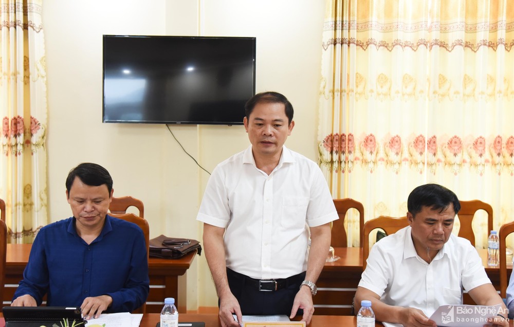 bna-anh-chung-anh-thanh-le-9780.jpg