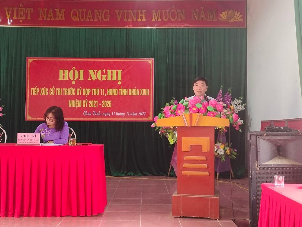 dong-chi-nguyen-van-thong-tra-loi-cac-kien-nghi-cu-cu-tri-9236.jpg