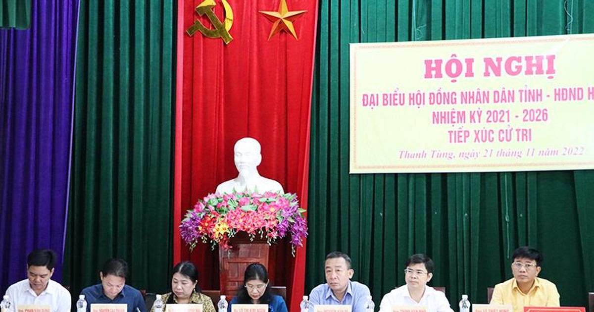 Phó Chủ tịch UBND tỉnh Nguyễn Văn Đệ tiếp xúc cử tri tại xã Thanh Tùng, huyện Thanh Chương