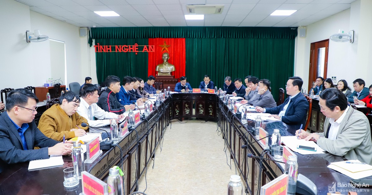 Chủ tịch UBND tỉnh Nguyễn Đức Trung tiếp công dân định kỳ tháng 12/2022