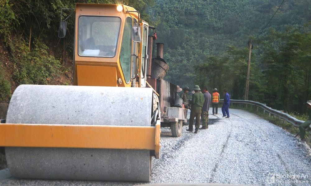 bna-tu-sua-ha-tang-giao-thong-duong-7-vao-xa-muong-long-nham-thu-hut-du-lich-8435.jpg