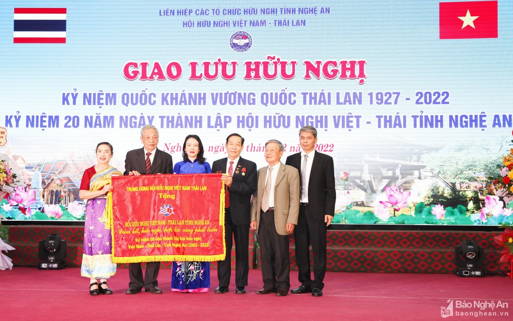 bna-trao-1-anh-thanh-le-8919.jpg