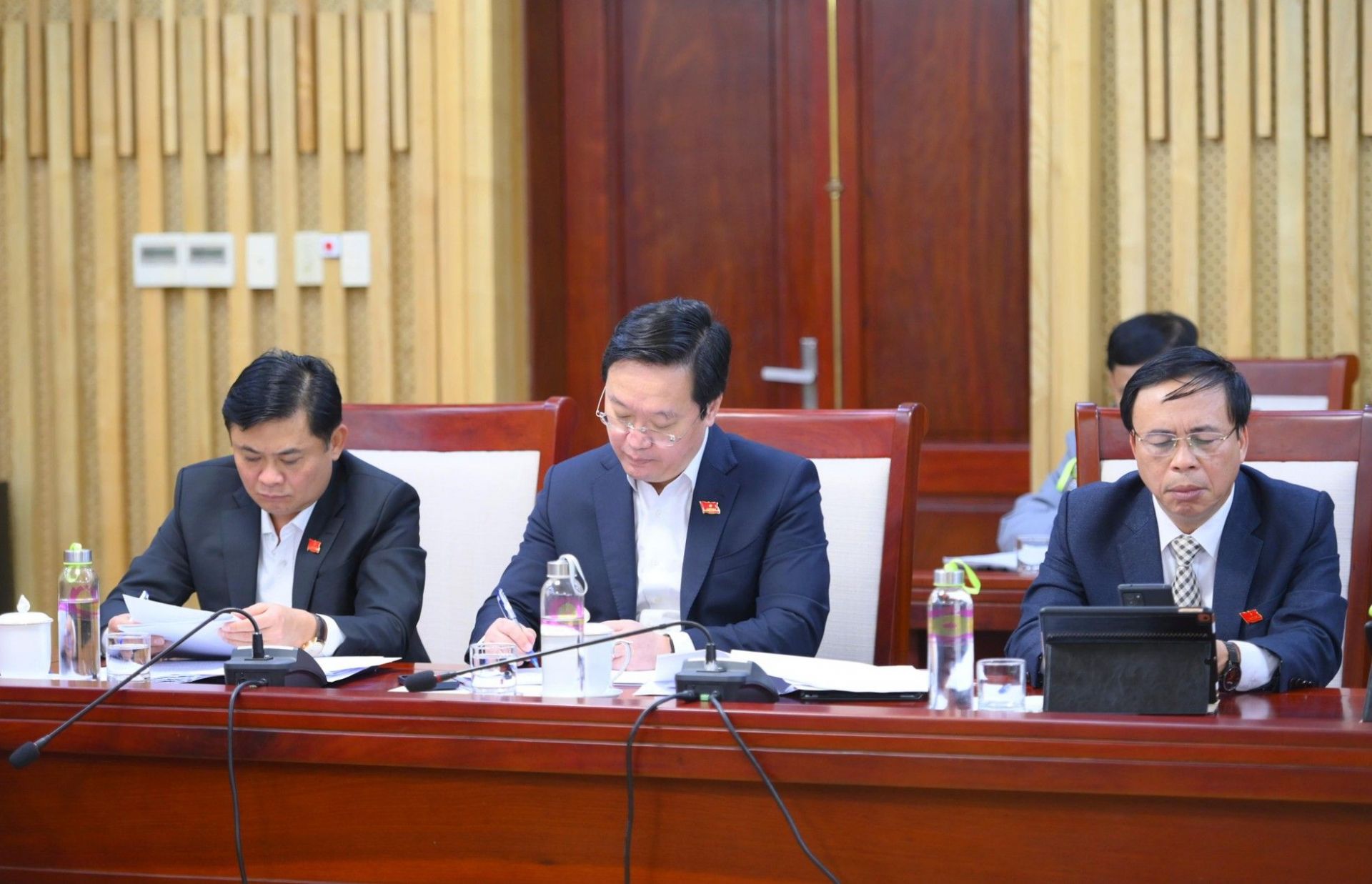 Tăng cường phối hợp xử lý thủ tục, đẩy nhanh giải ngân vốn đầu tư công