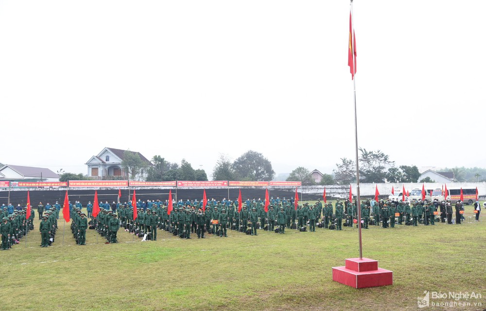 bna_172_cong_dan_duoc_goi_nhap_ngu_anh_tg9915798_1722022.jpg