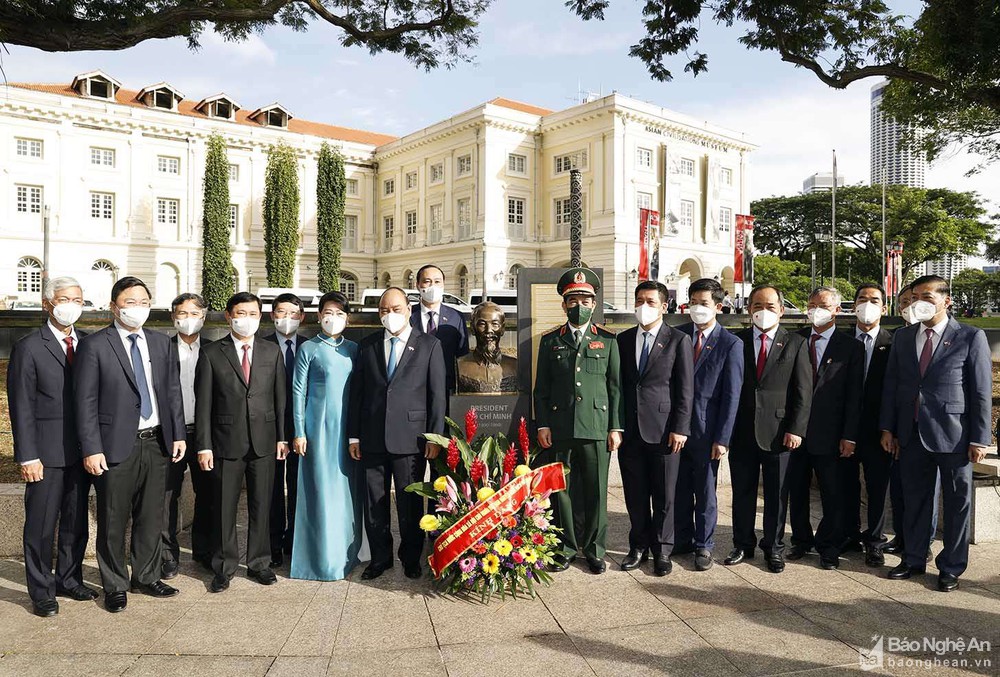 Hình ảnh hoạt động của Bí thư Tỉnh ủy tham gia Đoàn đại biểu cấp cao Việt Nam thăm Singapore