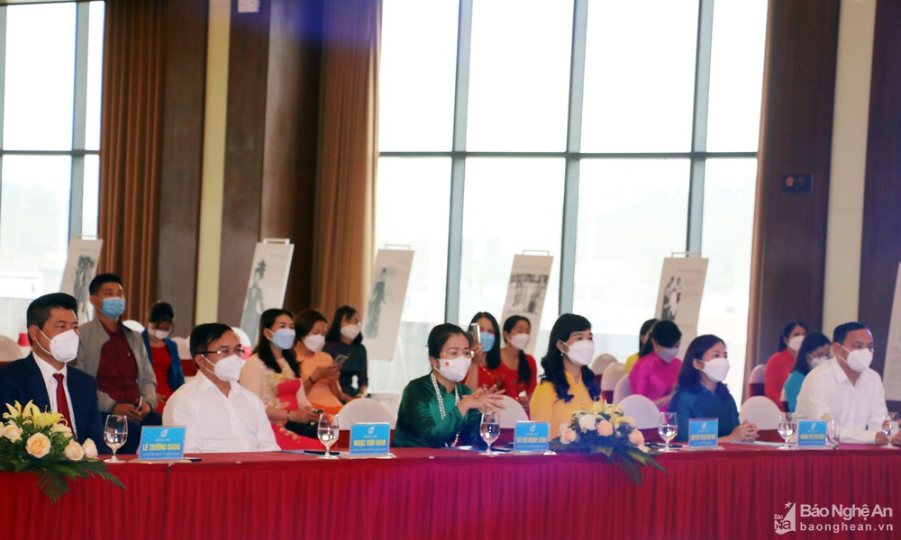 bna_cac_dai_bieu_tham_du_chuong_trinh_anh__mh9561919_1432022.jpg