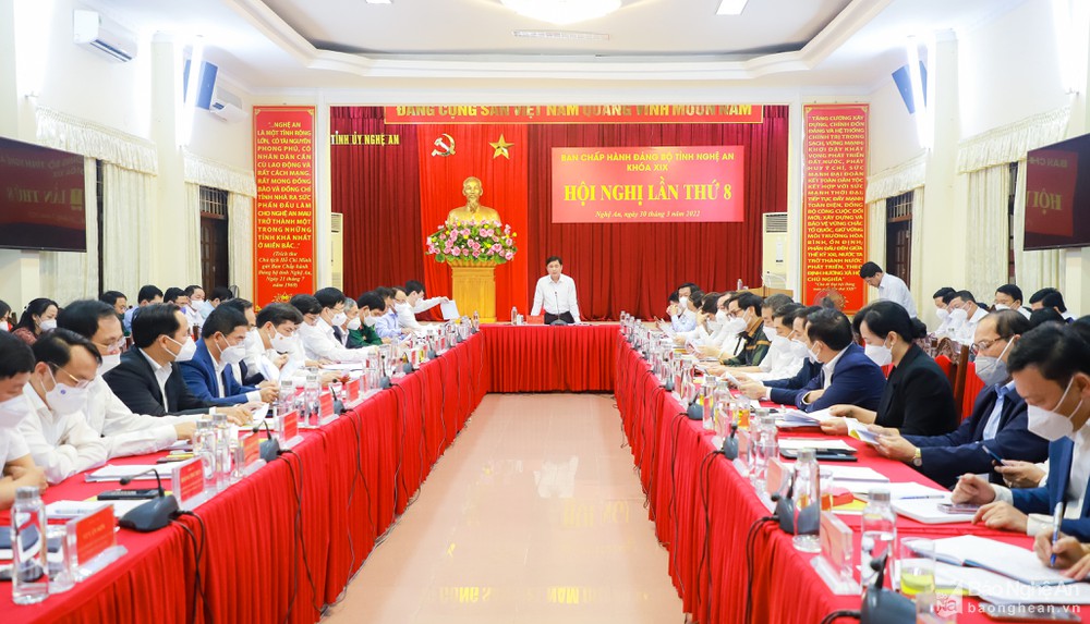 Ban Chấp hành Đảng bộ tỉnh Nghệ An khóa XIX tổ chức Hội nghị lần thứ 8