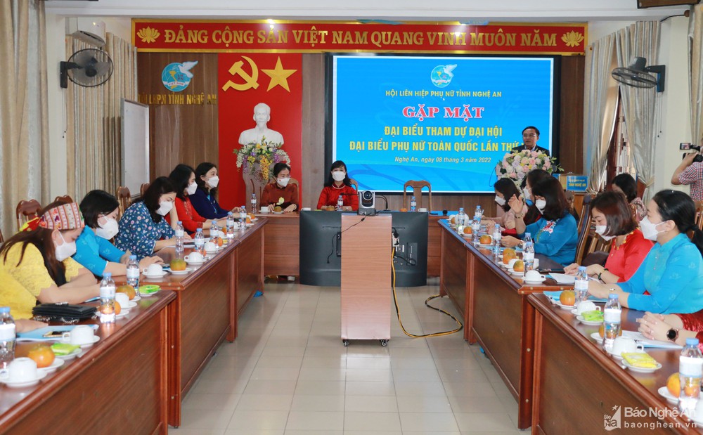 bna_dong_chi_ngoc_kim_nam_phat_bieu_tai_buoi_gap_mat_anh__mh1989295_832022.jpg