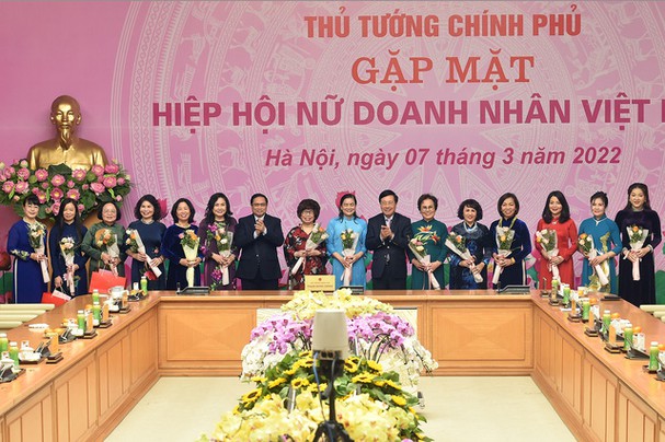 nudoanhnhan10164664899457221405350188285820_832022--n1.jpg
