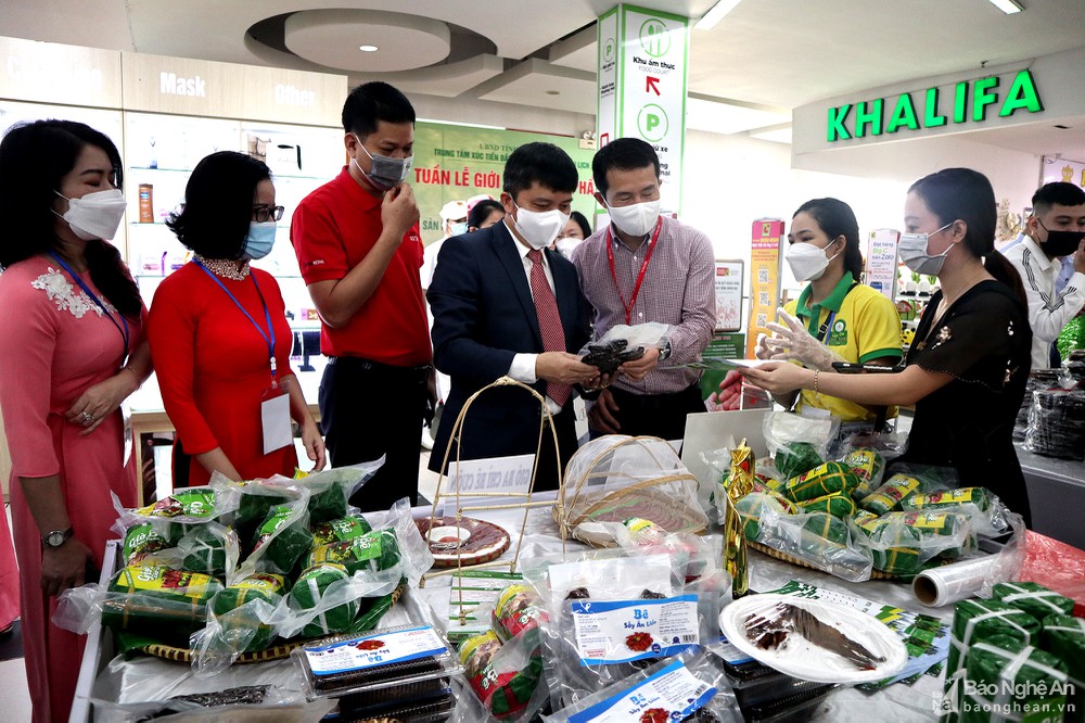 bna__hoi_cho8046126_2142022.jpg