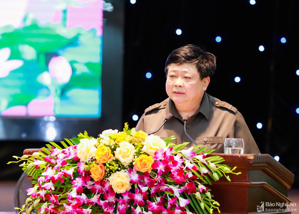 bna_hoi-thao-khoa-hoc-dong-chi-phan-dang-luu-voi-cach-mang-viet-nam-va-que-huong-nghe-an-hinh-anh-6.jpg
