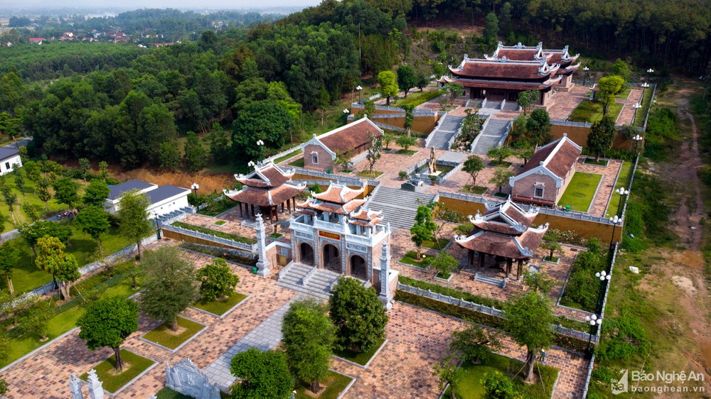 den_chung_son4956446_1052022.jpg
