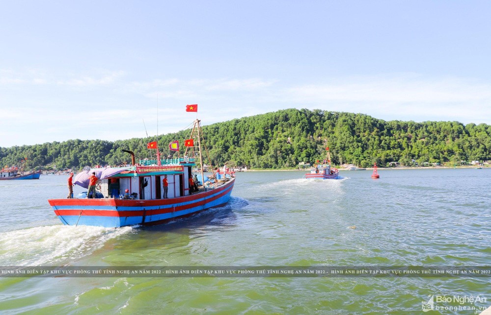 bna-tau-thuyen-ngu-dan-1641--n1.jpg