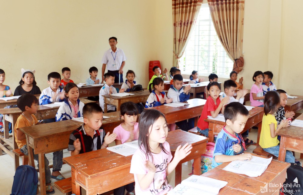 bna-viec-tuyen-dung-giao-vien-se-giup-cac-dia-phuong-thao-go-kho-khan-anh-my-ha-4536--n1.jpg