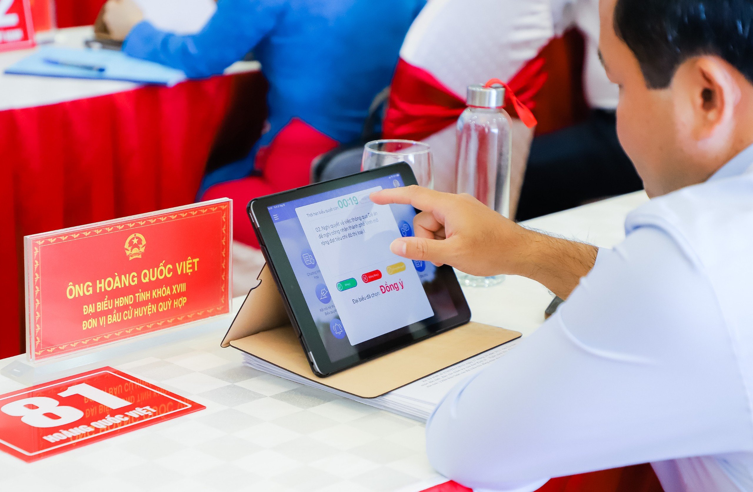 Nghệ An sẽ tiến hành lấy phiếu tín nhiệm đối với 30 người giữ chức vụ