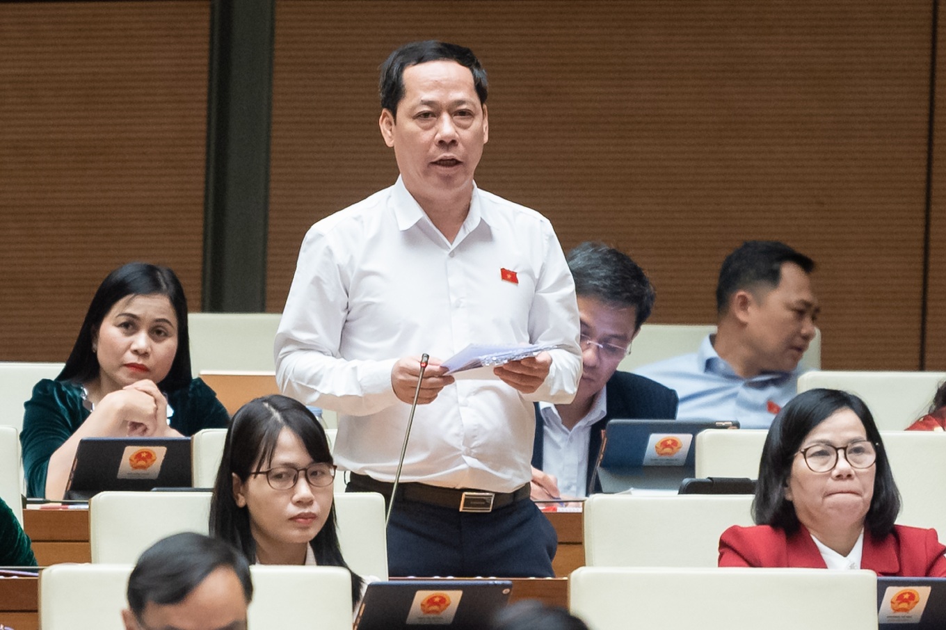 Đại biểu Quốc hội đoàn Nghệ An đề nghị tháo gỡ chính sách để không còn hiện tượng các xã miền núi 'không đăng ký phấn đấu đạt chuẩn nông thôn mới'