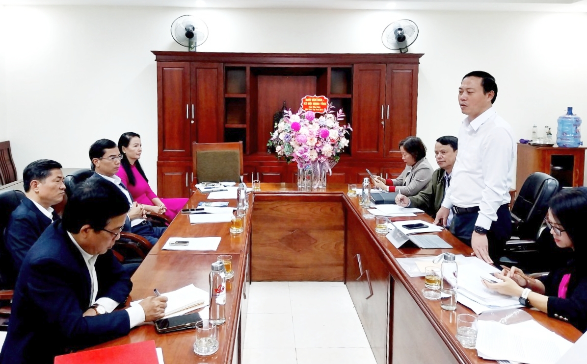 Ban Văn hóa - Xã hội HĐND tỉnh làm việc với Sở Giáo dục và Đào tạo về việc thu, quản lý và sử dụng các khoản thu trong cơ sở giáo dục