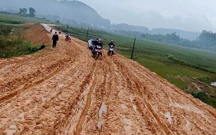 Quan tâm nâng cấp tuyến đường Tỉnh 534D đoạn qua 2 xã Phú Sơn và Tiên Kỳ