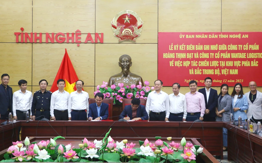 UBND tỉnh Nghệ An làm việc với Công ty CP Hoàng Thịnh Đạt và Công ty CP Vantage Logistics