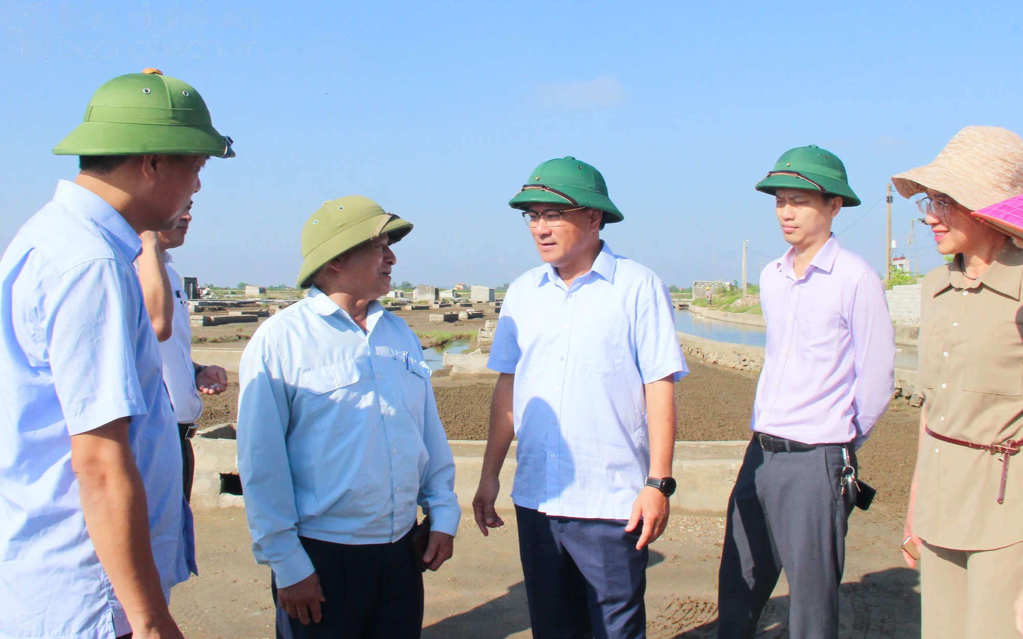 Hoạt động Hội đồng nhân dân tỉnh Nghệ An và tính hiệu quả, sự gợi mở