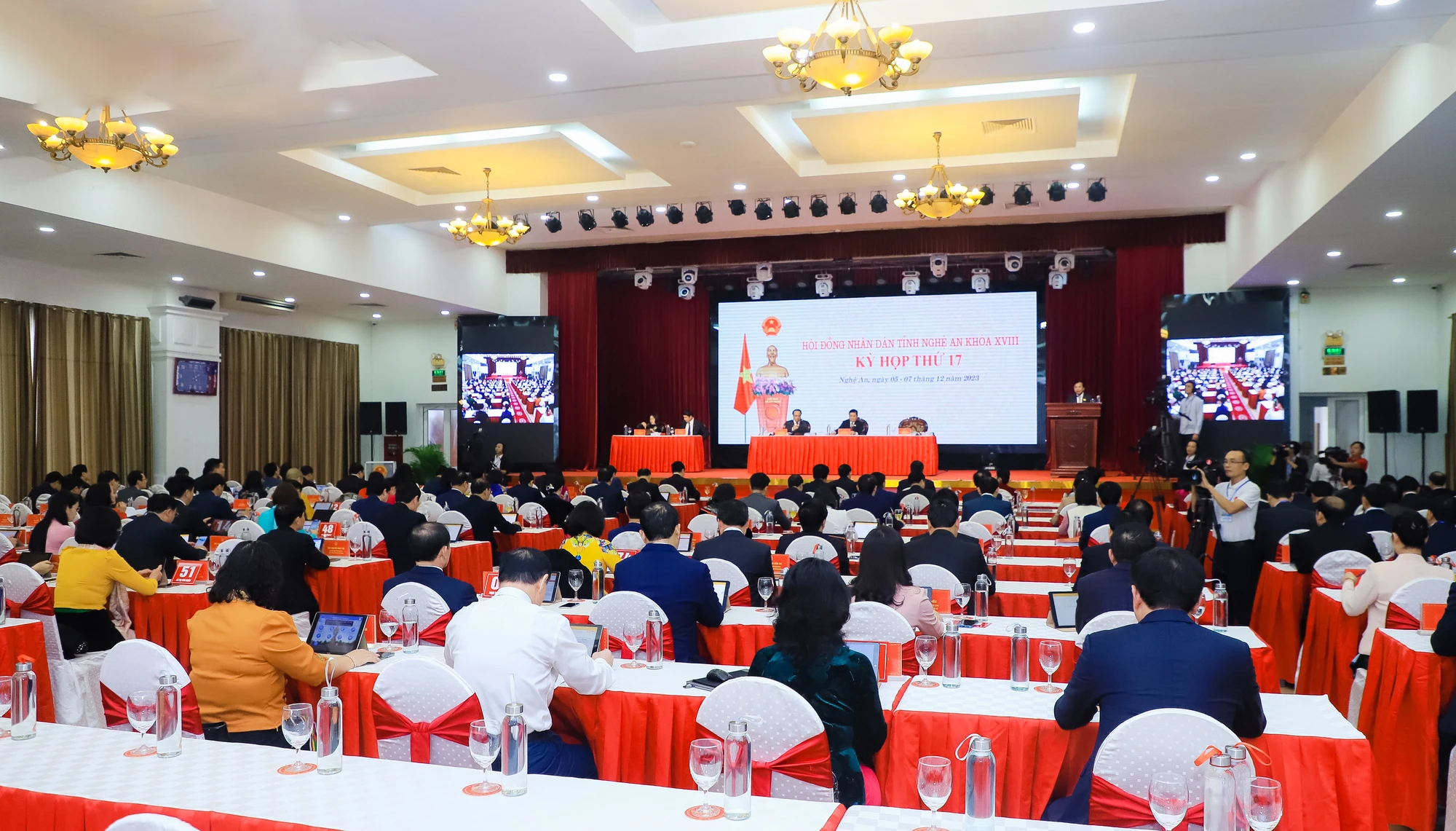 Khai mạc Kỳ họp thứ 17, HĐND tỉnh Nghệ An khóa XVIII, nhiệm kỳ 2021 - 2026