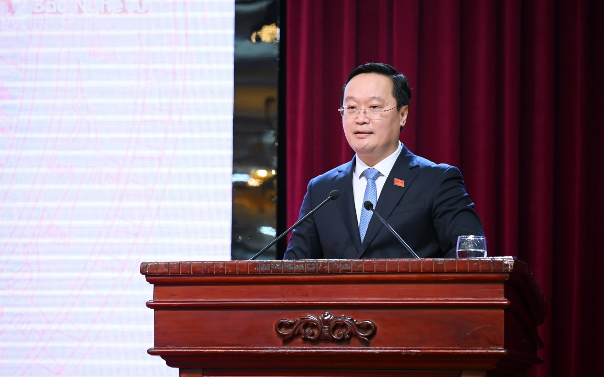 Tiếp tục chỉ đạo giải quyết ở mức tối đa các vấn đề được đề cập tại Kỳ họp, để hoàn thiện các giải pháp thực hiện mục tiêu phát triển kinh tế - xã hội năm 2024