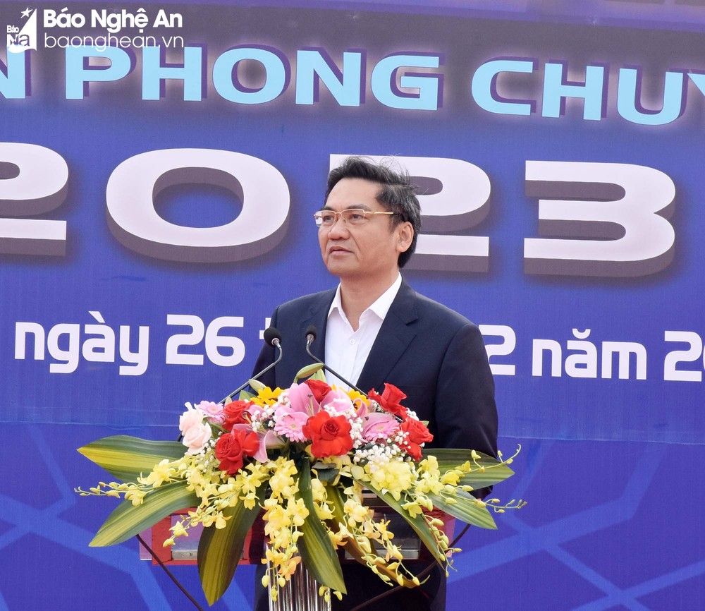 bna-3-thang-thanh-nien-anh-cong-kien-3511.jpg