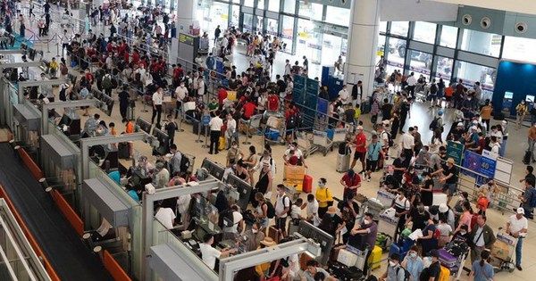 Nếu giá vé máy bay cao hơn quy định, gọi ngay đường dây nóng!