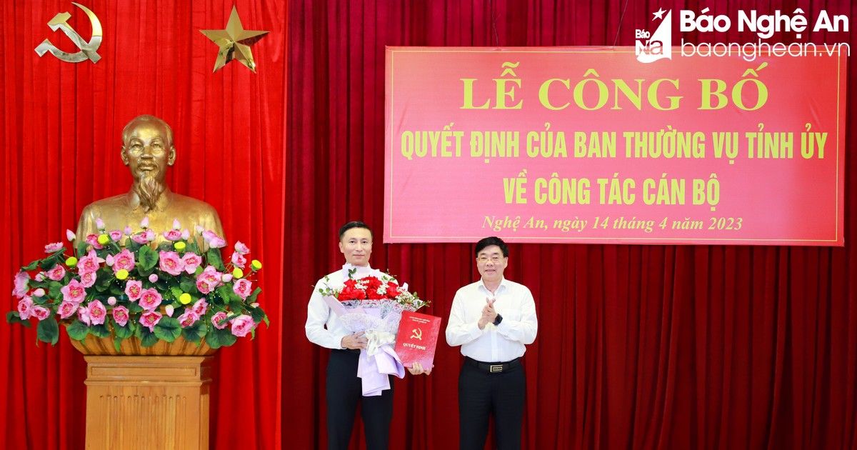 Công bố Quyết định của Ban Thường vụ Tỉnh ủy bổ nhiệm Thư ký Bí thư Tỉnh ủy Nghệ An