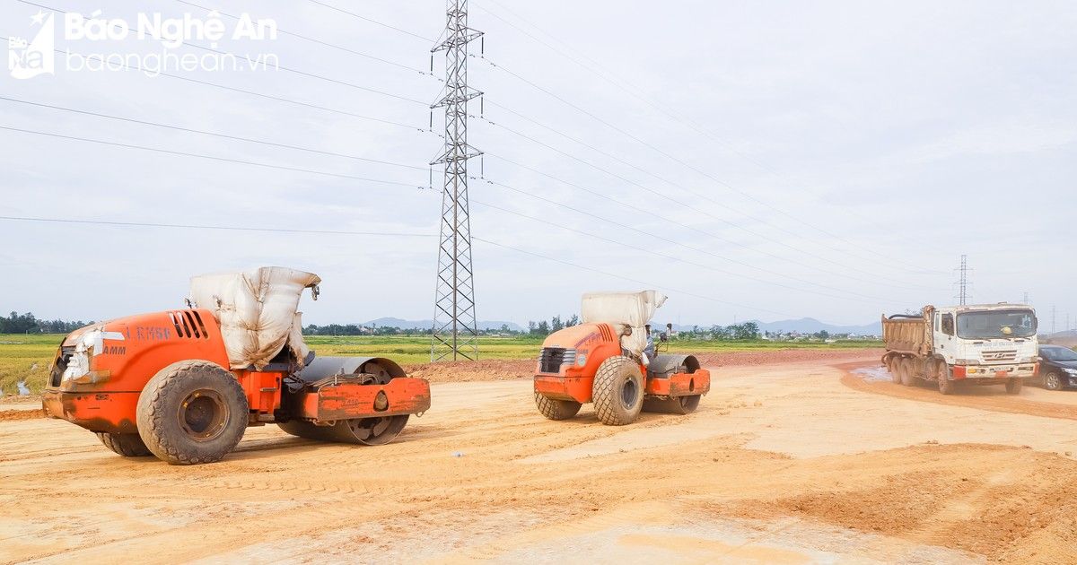 Chủ tịch UBND tỉnh yêu cầu các cấp ngành thực hiện tốt những Nhiệm vụ, giải pháp trọng tâm tháng 5 năm 2023