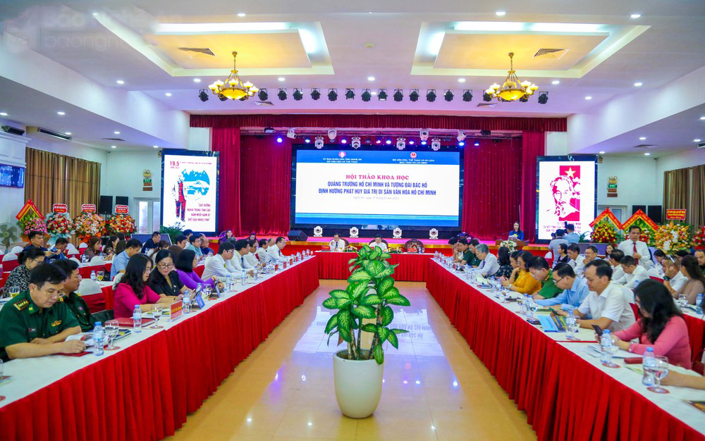 Hội thảo Khoa học 'Quảng trường Hồ Chí Minh và Tượng đài Bác Hồ  - Định hướng phát huy giá trị di sản văn hóa Hồ Chí Minh'