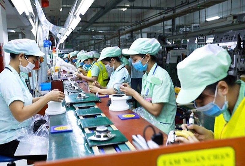 Chính phủ ban hành Nghị định tăng lương cơ sở lên 1,8 triệu đồng từ 1/7/2023