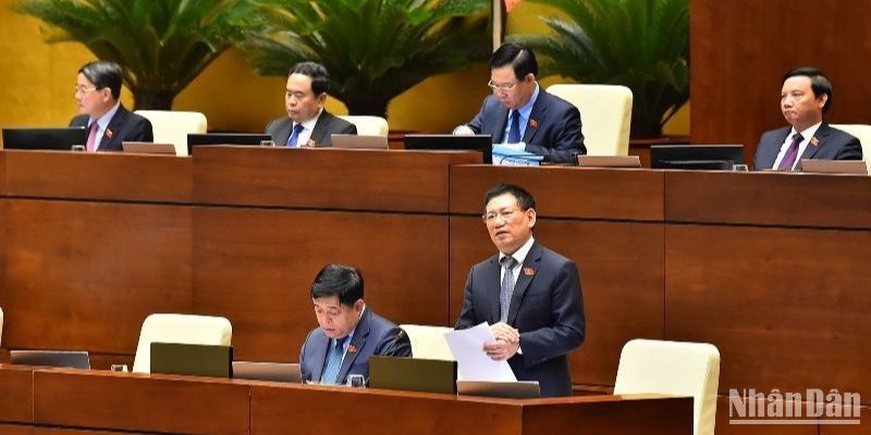 Nhất trí giảm 50% phí trước bạ với ô-tô sản xuất trong nước