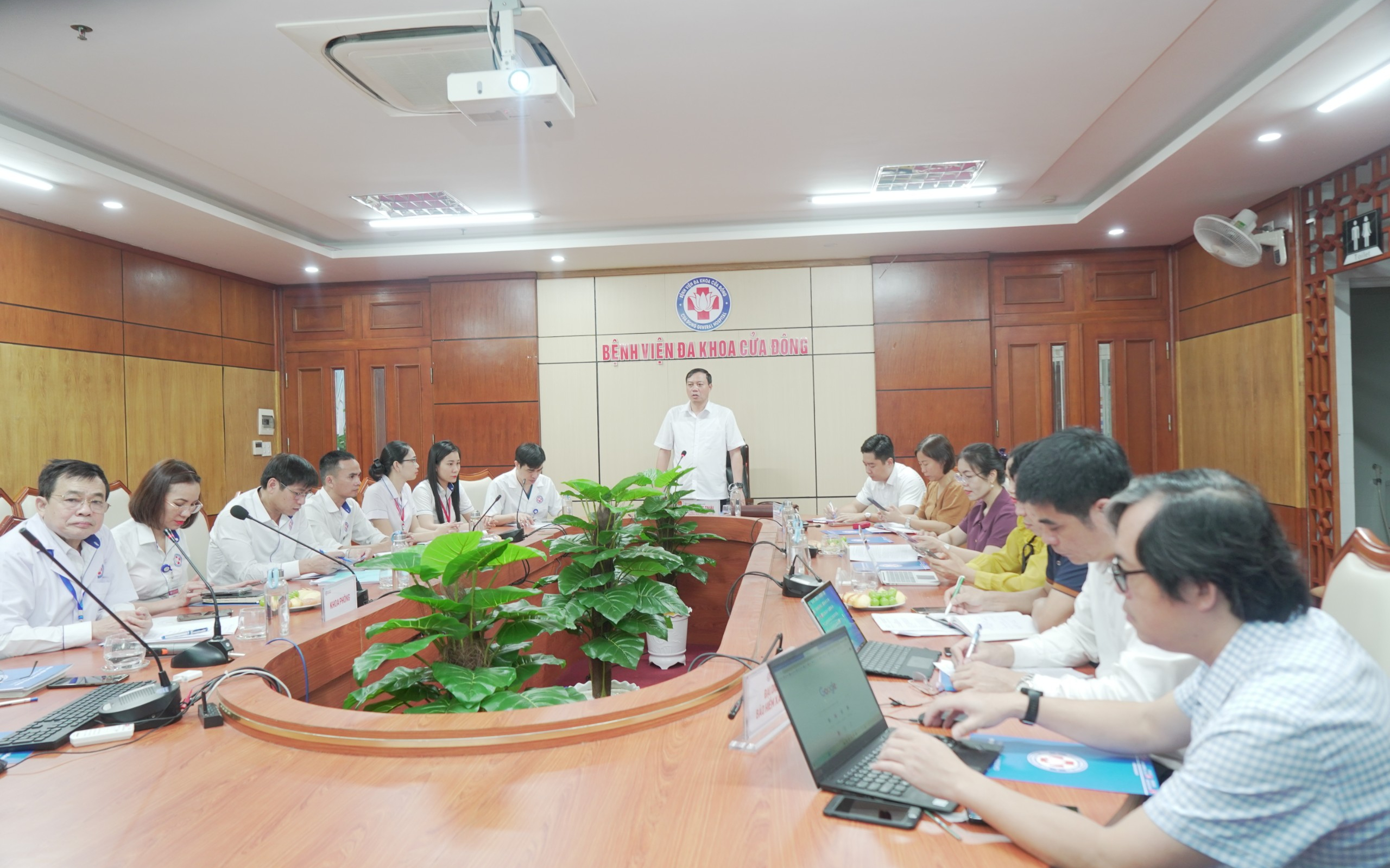 Giám sát công tác quản lý và tổ chức hoạt động tại các bệnh viện tư nhân trên địa bàn thành phố Vinh