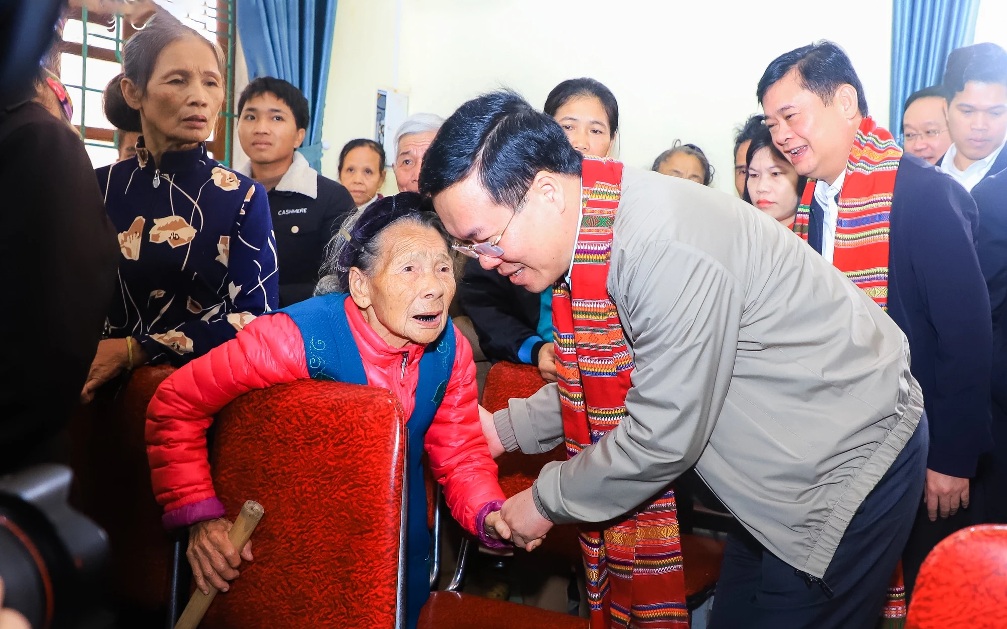 Chủ tịch nước Võ Văn Thưởng dự chương trình 'Tết nhân ái' tại xã biên giới tỉnh Nghệ An