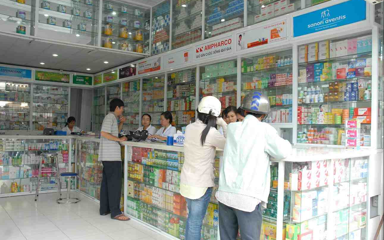 Cử tri huyện Diễn Châu kiến nghị giá bán thuốc tại Nhà thuốc Bệnh viện Hữu nghị Đa khoa Nghệ An cao hơn so với giá thị trường