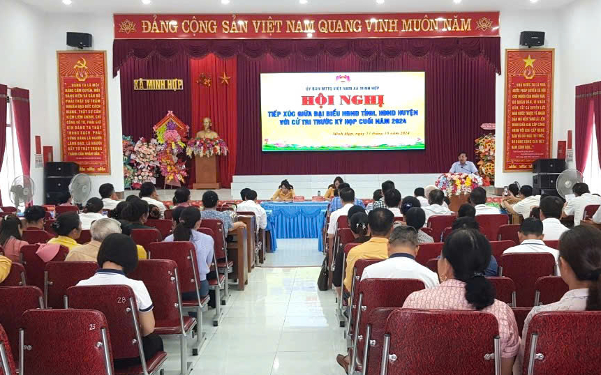 Phó Chủ tịch HĐND tỉnh Nguyễn Như Khôi tiếp xúc cử tri tại huyện Quỳ Hợp