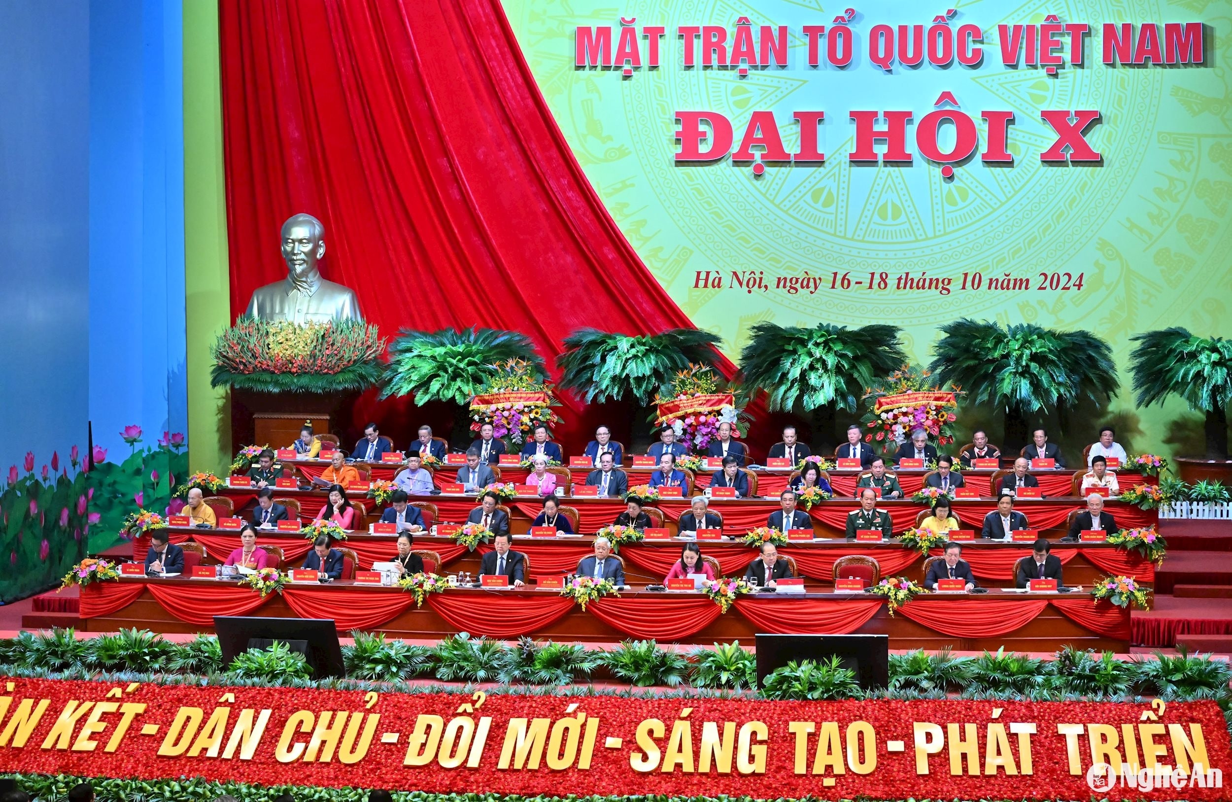 bna_doan-chu-tich-dieu-hanh-dai-hoi-mttq-khoa-xvqk_6231.jpg