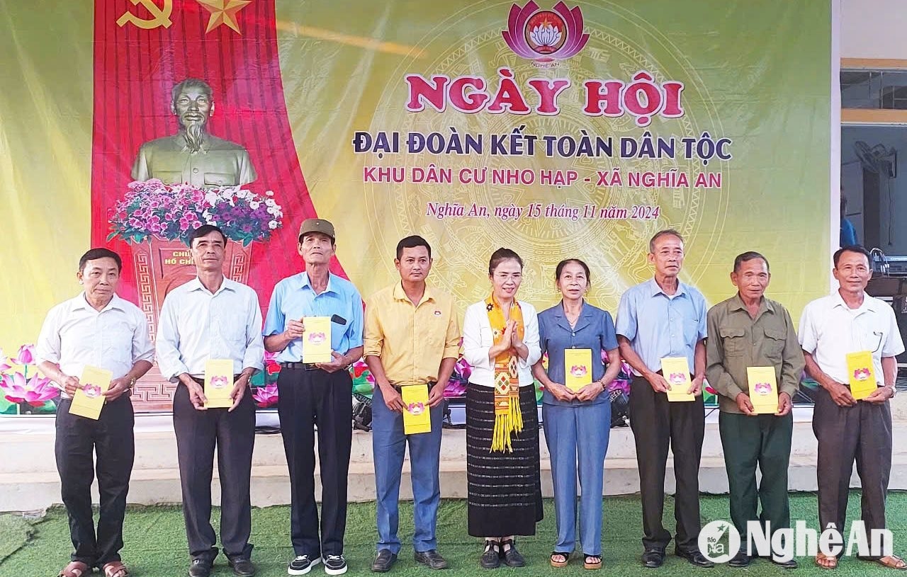 bna_chu-tich-uy-ban-mttq-viet-nam-tinh-nghe-an-vo-thi-minh-sinh4.jpg