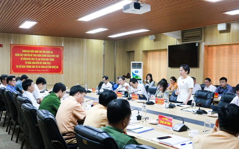 Ưu tiên cấp kinh phí trích từ nguồn xử phạt vi phạm giao thông để xây dựng các bãi đỗ xe ô tô ở thành phố Vinh