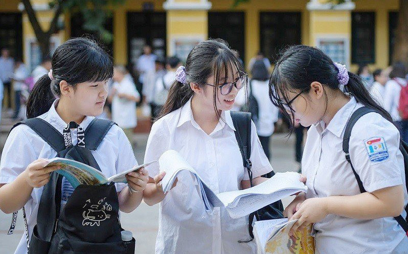 Hôm nay, thí sinh bắt đầu đăng ký dự thi tốt nghiệp THPT 2024 theo hình thức trực tuyến