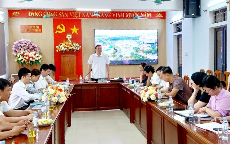 Ban Văn hóa - Xã hội HĐND tỉnh khảo sát việc triển khai xây dựng trường tiên tiến theo xu thế hội nhập quốc tế tại thành phố Vinh