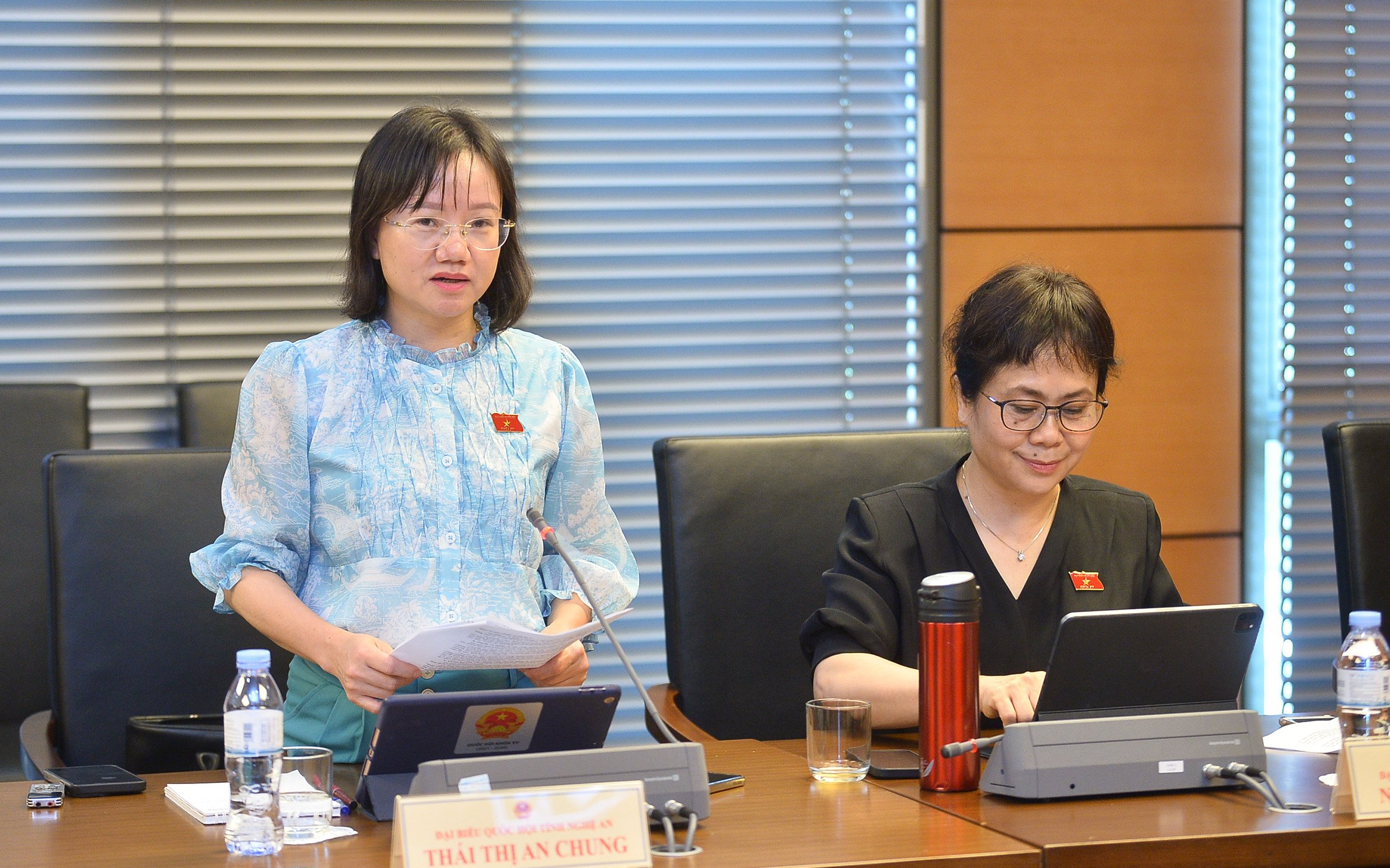 ĐBQH đoàn Nghệ An thảo luận sửa đổi Luật Công chứng