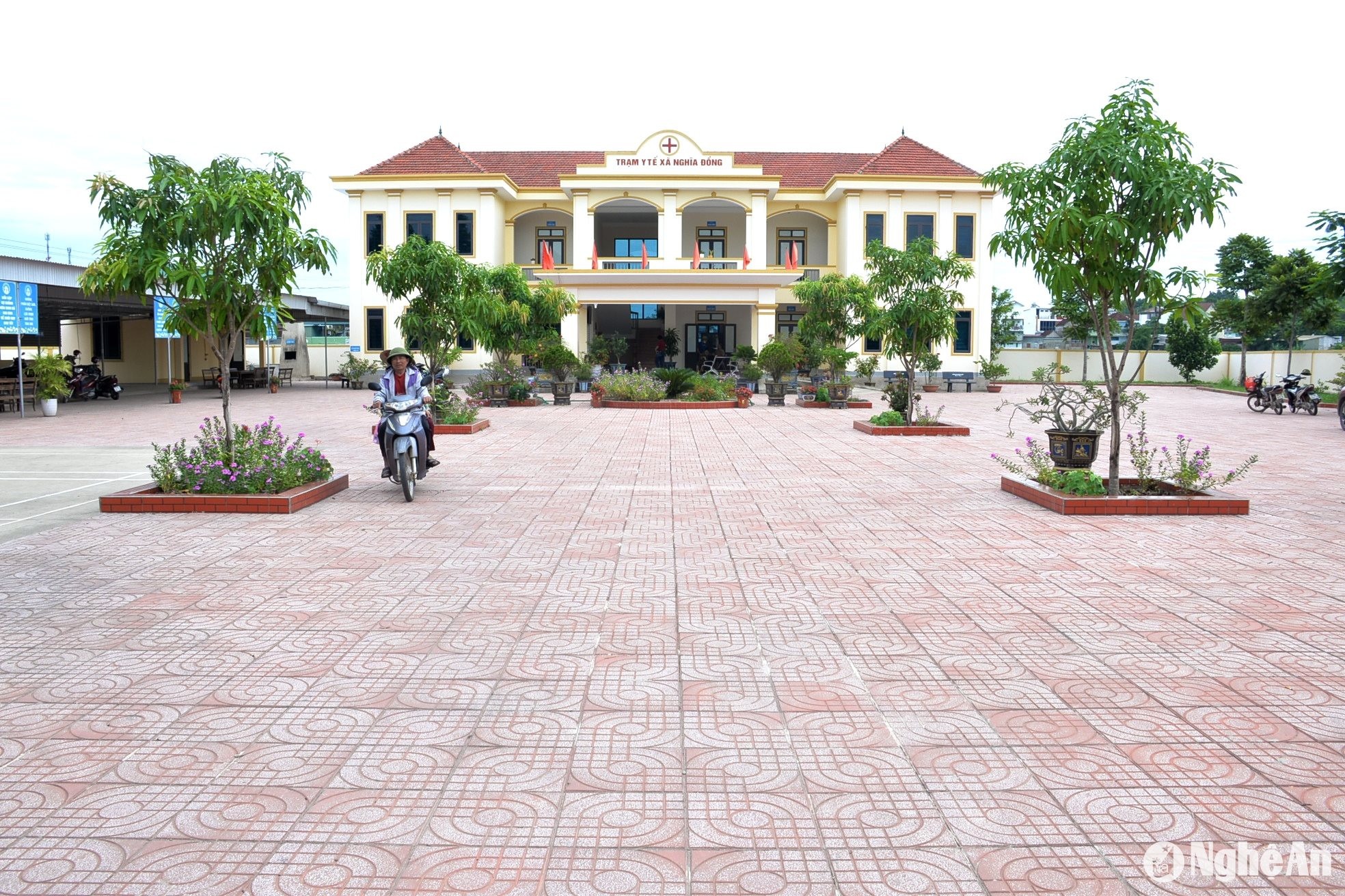 bna_tram-y-te-xa-nghia-dong-duoc-dau-tu-co-so-ha-tang-vao-co-doi-ngu-y-bac-sy-dap-ung-nhu-cau-kham-chua-benh-ban-dau-cho-nguoi-dan.-anh-xuan-hoang.jpg