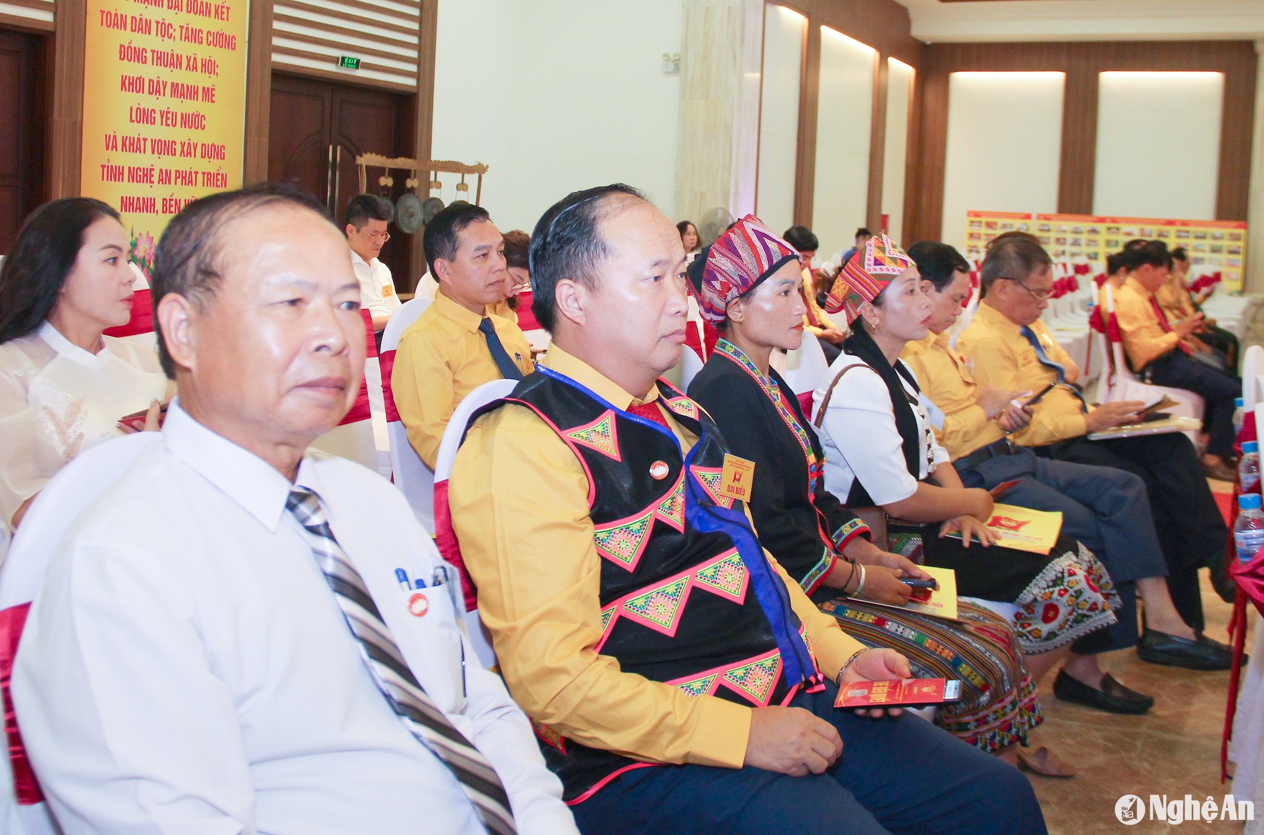 bna_-cac-dai-bieu-dai-dien-cac-dong-bao-cac-dan-toc-thieu-so-tham-du-dai-hoi.-anh-mai-hoa-.jpg