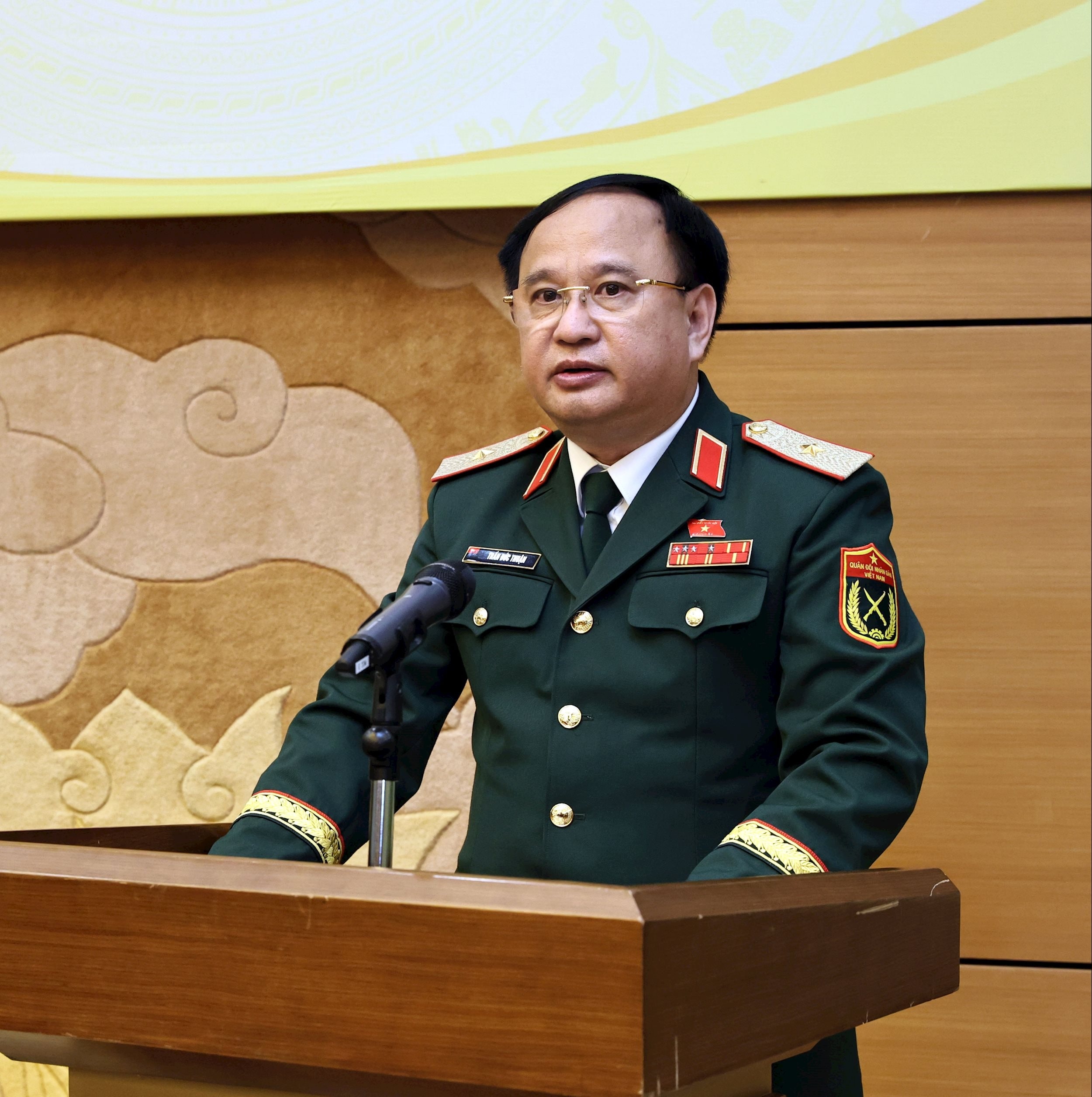pho-chu-nhiem-uy-ban-quoc-phong-an-ninh-va-doi-ngoai-tran-duc-thuan-phat-bieu.jpg