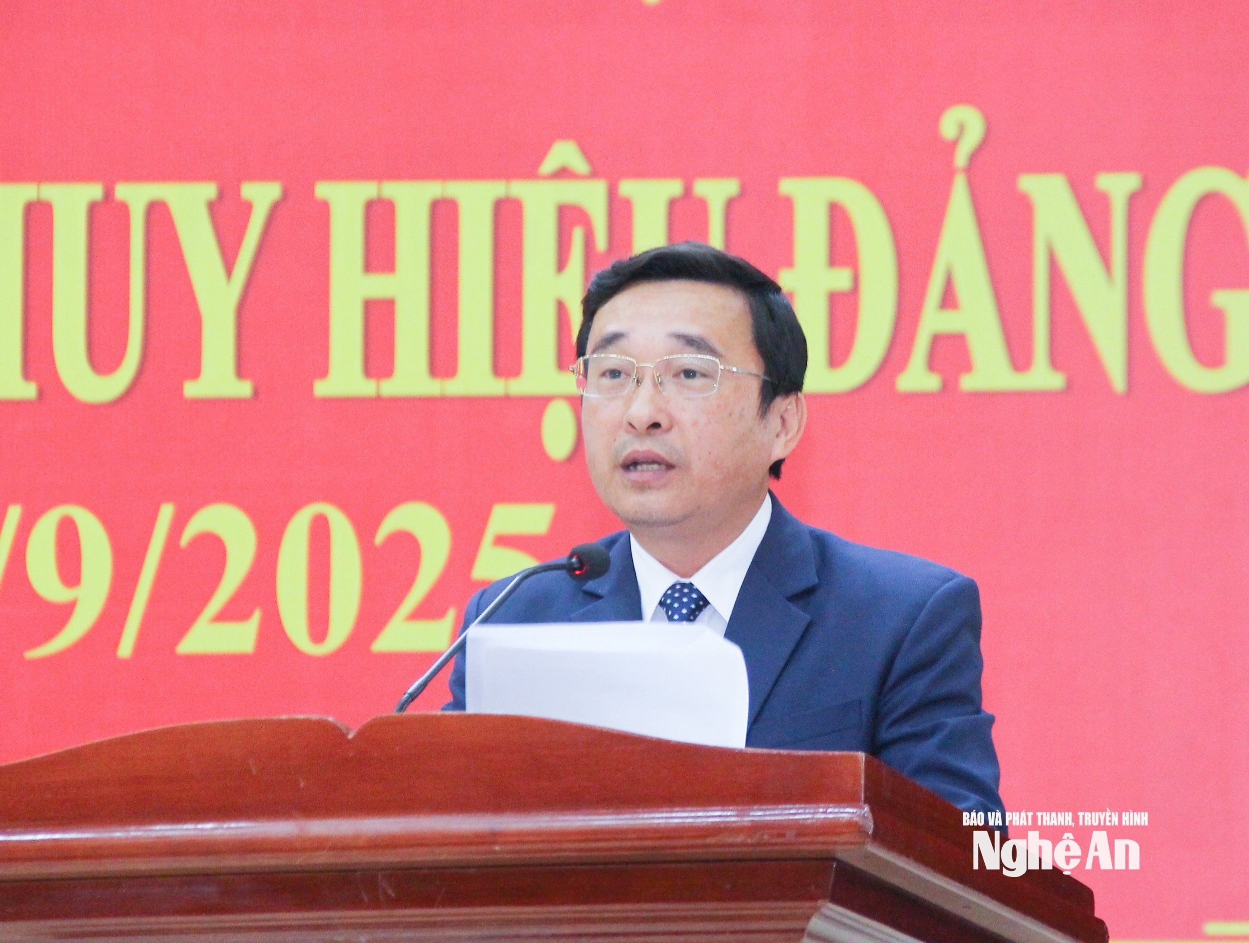 bna_-dong-chi-hoang-thanh-son-truong-ban-xay-dung-dang-dang-(1).jpg