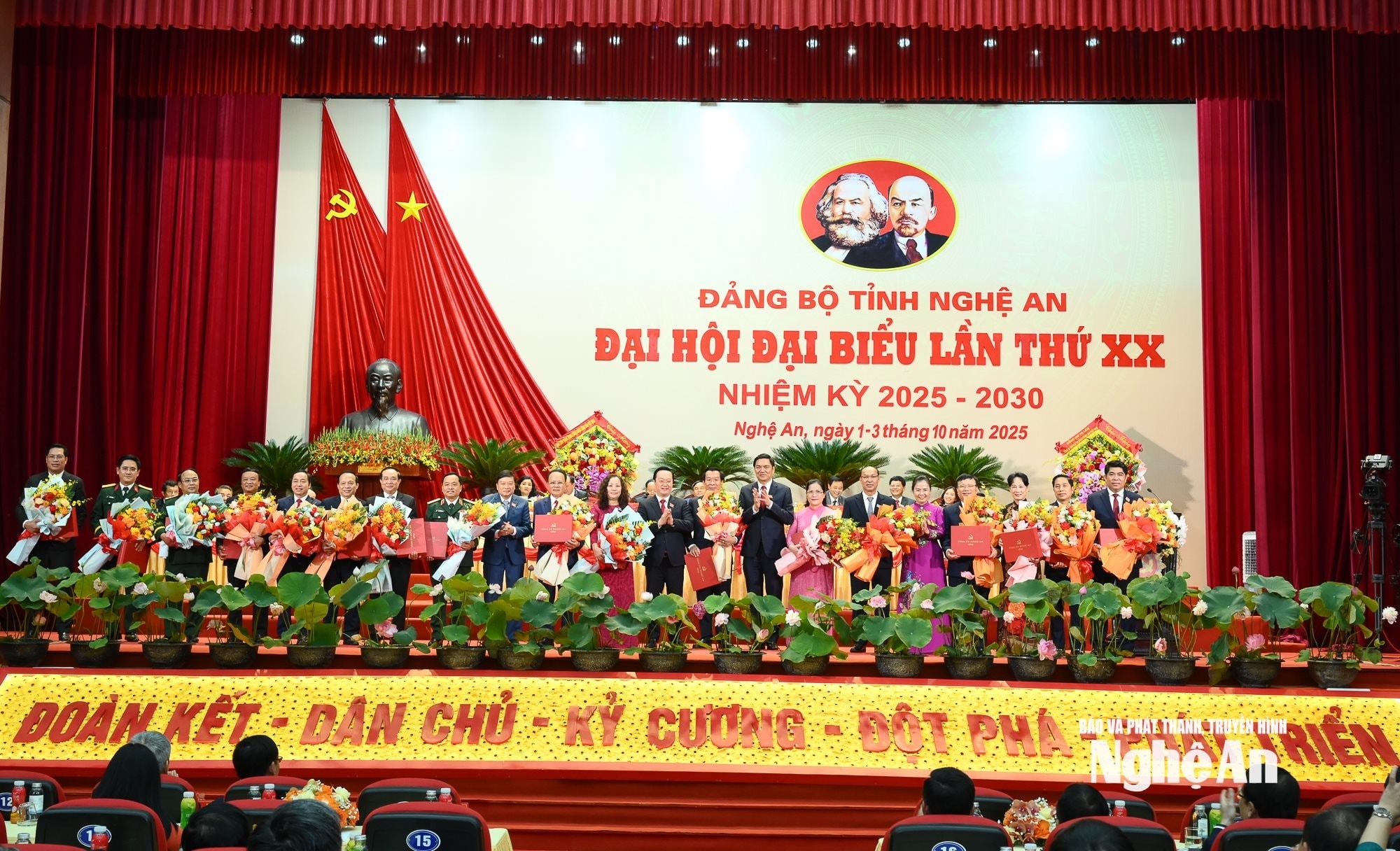 bna_dai-hoi-dang-chieu-3-24.jpg